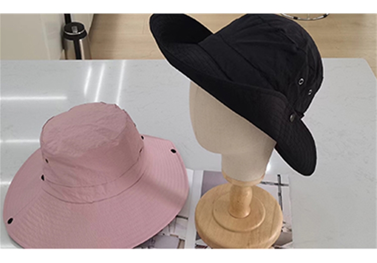 Bucket hat1